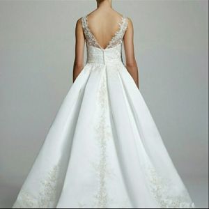 Oleg Cassini wedding dress reposh